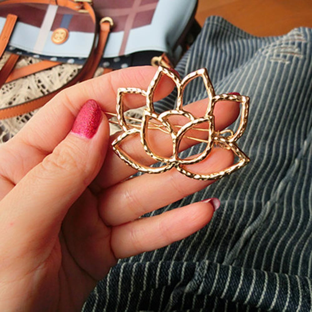 Lotus Retro Styling Hairpin Women's Fashion Hair Accessory