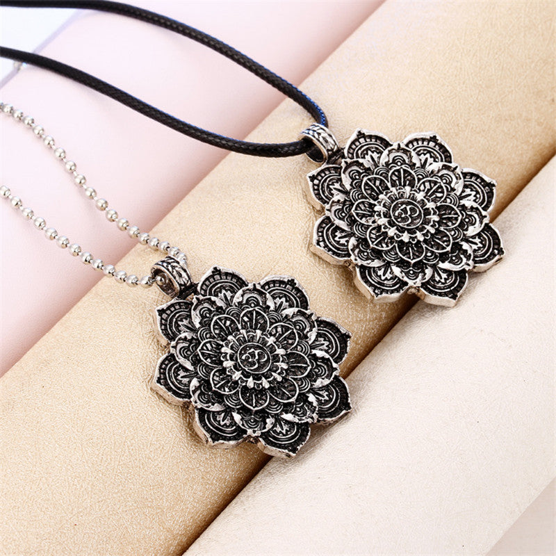 Vintage Alloy Mandala Lotus Flower Pendant Necklace