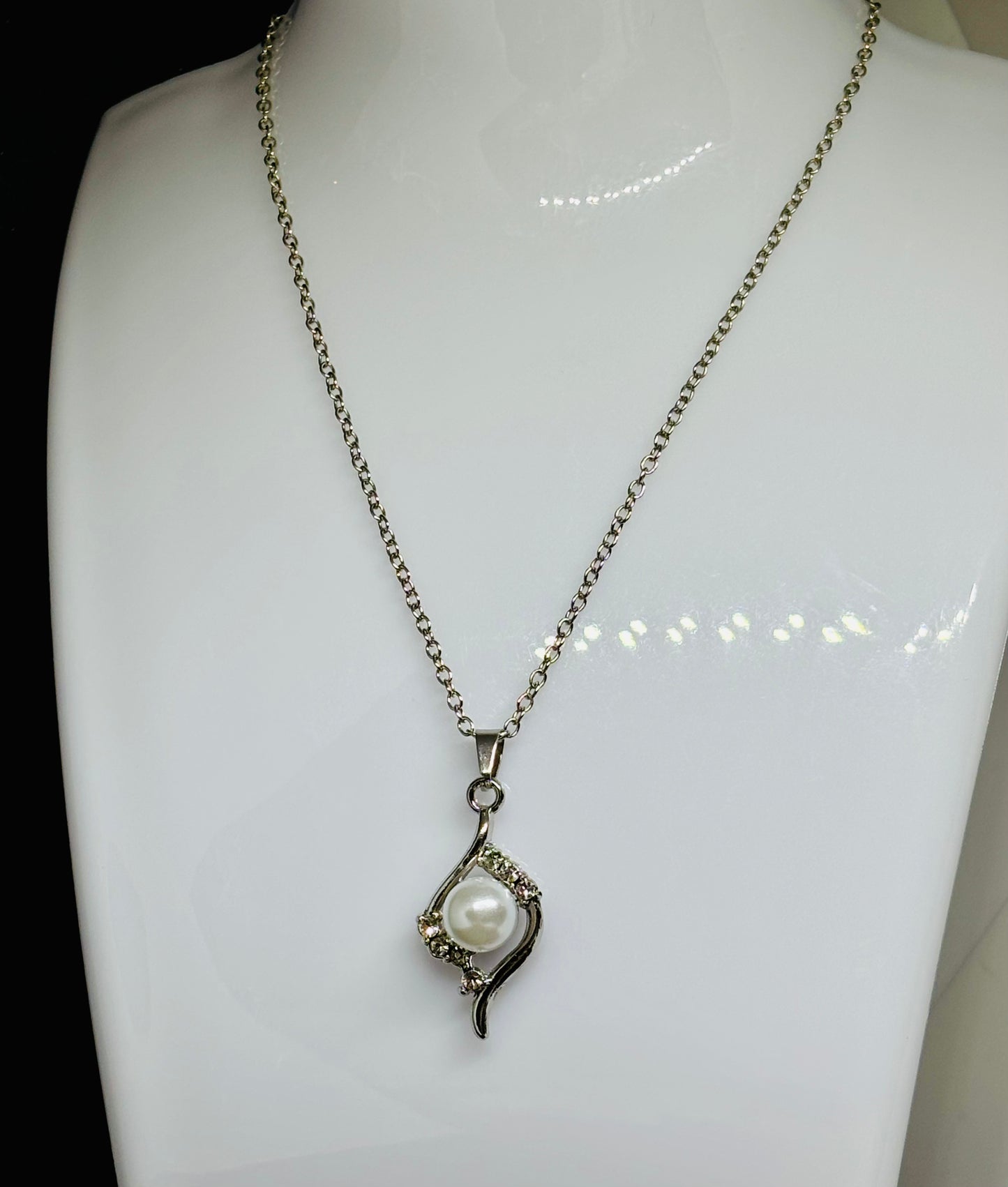 Diva Charm Chain Necklace